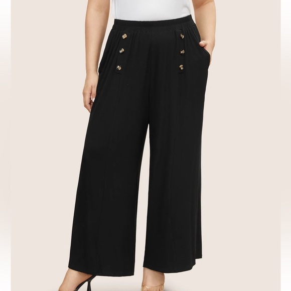 BloomChic Plus Size Supersoft Essentials Button Detail Wide Leg Pants - Picture 1 of 7